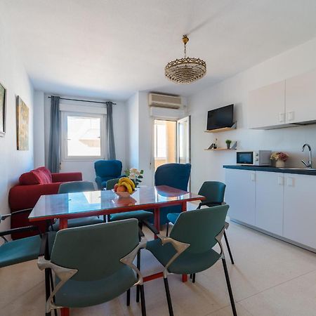 Piso Familiar Virgen Del Rocio Apartment Sevilla Bagian luar foto