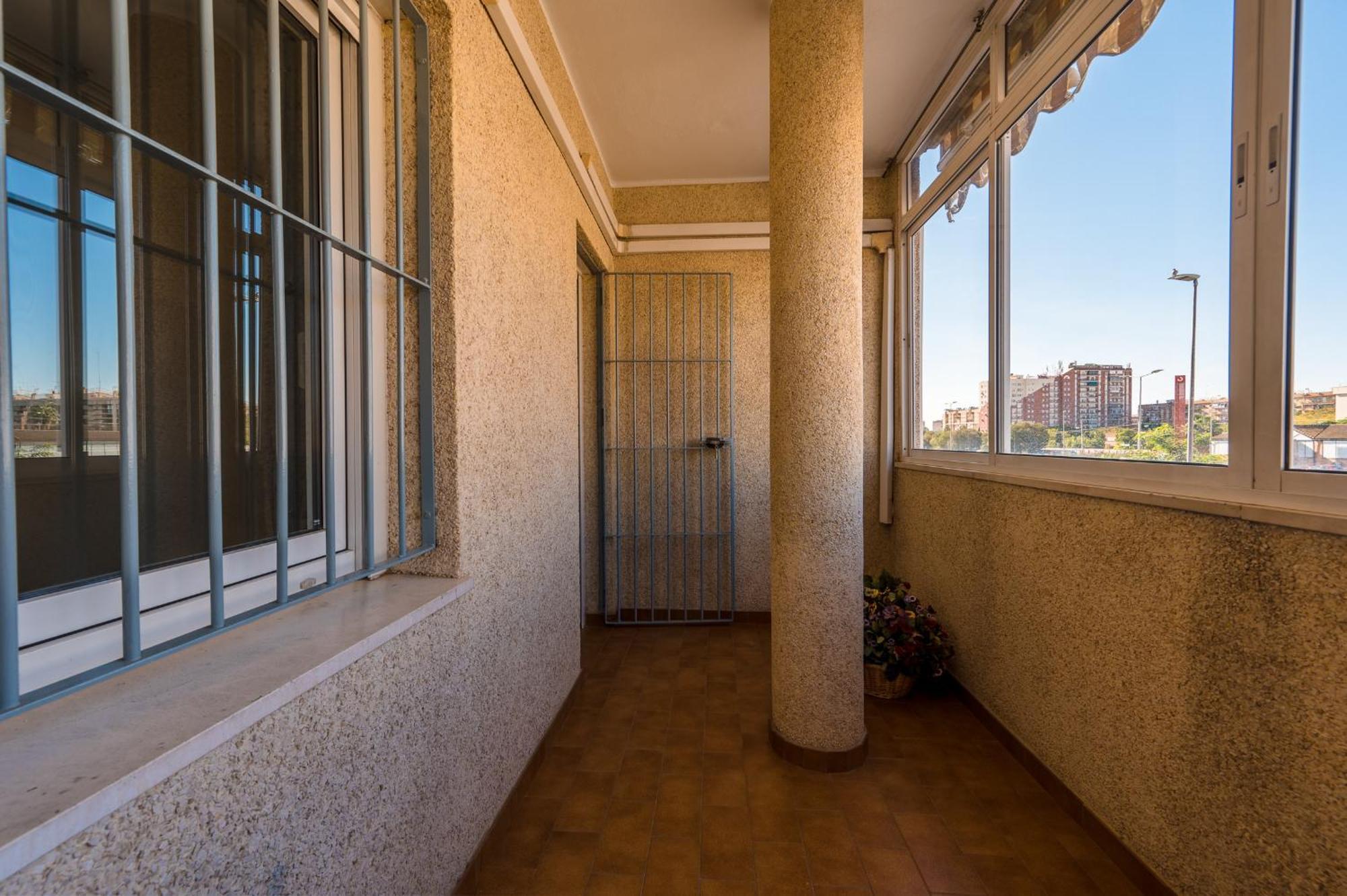 Piso Familiar Virgen Del Rocio Apartment Sevilla Bagian luar foto