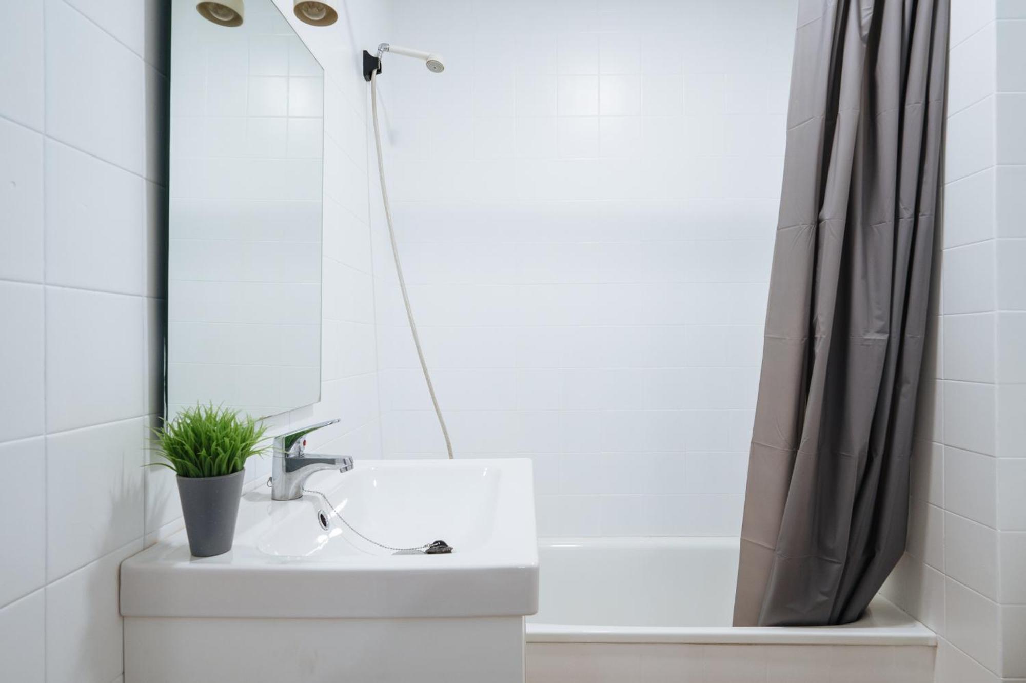 Piso Familiar Virgen Del Rocio Apartment Sevilla Bagian luar foto