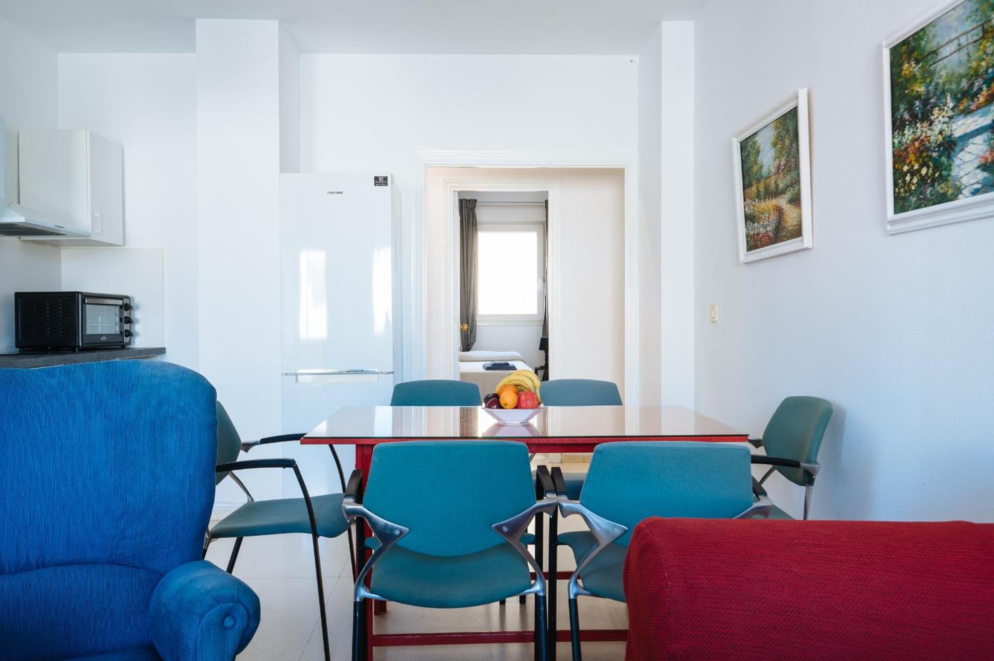 Piso Familiar Virgen Del Rocio Apartment Sevilla Bagian luar foto